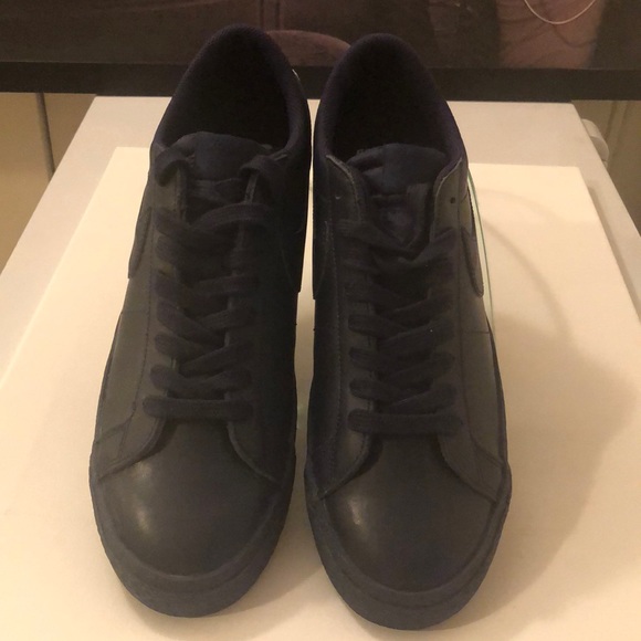 NIKE SB ZOOM SNEAKERS - Picture 7 of 8